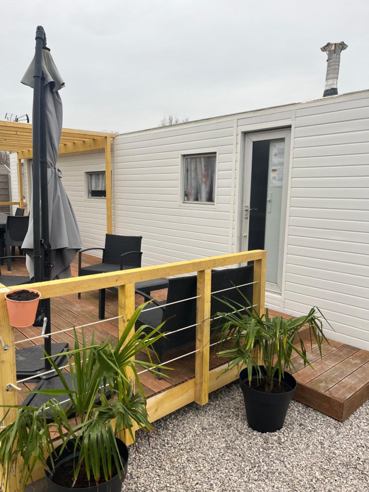 Le Familly Team Hotel Ardres Exterior photo